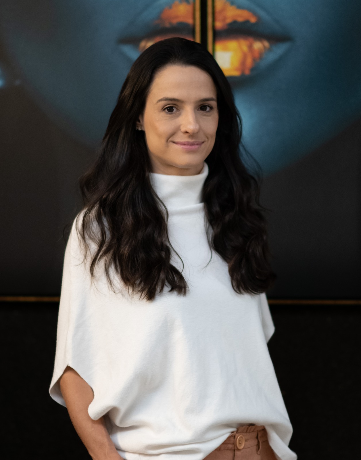 Profa. Júlia Hinkelmann de Camargos